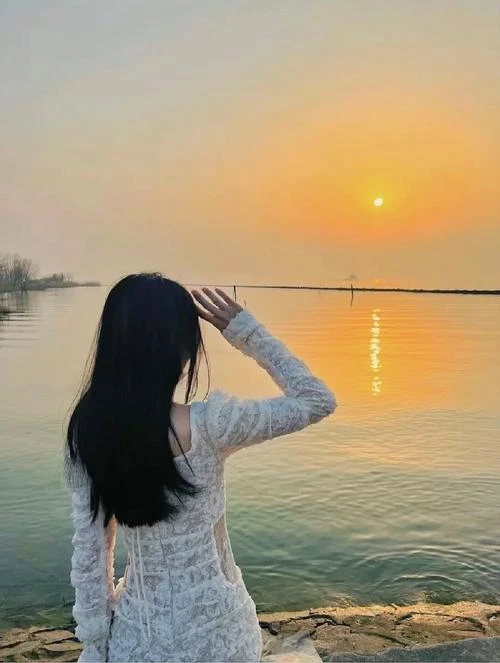 秦邺