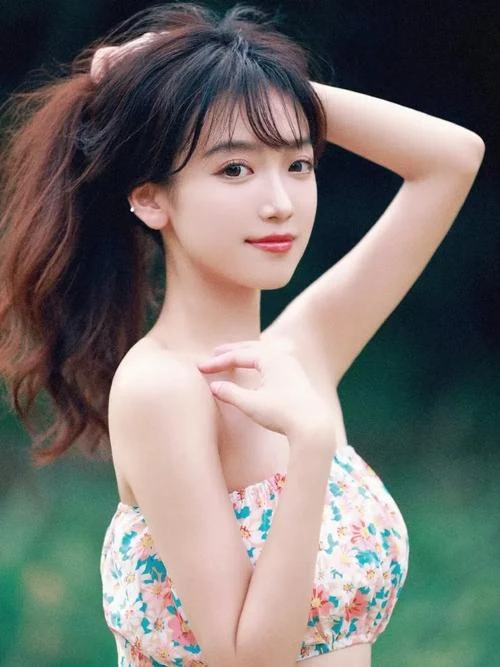 琢光衔月