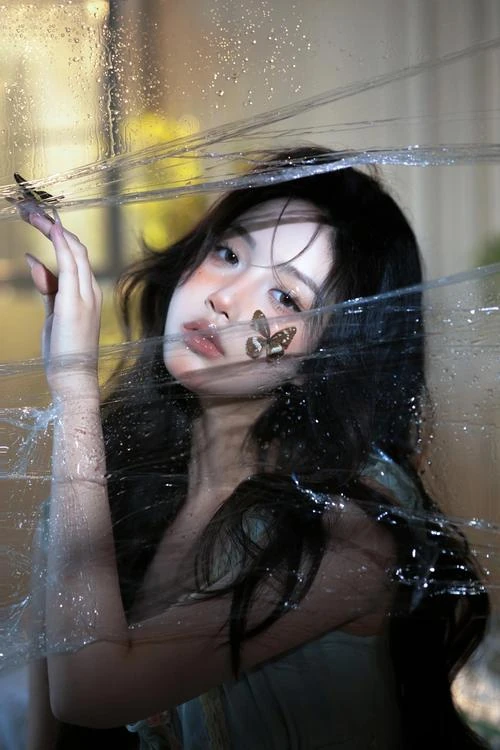 纪映