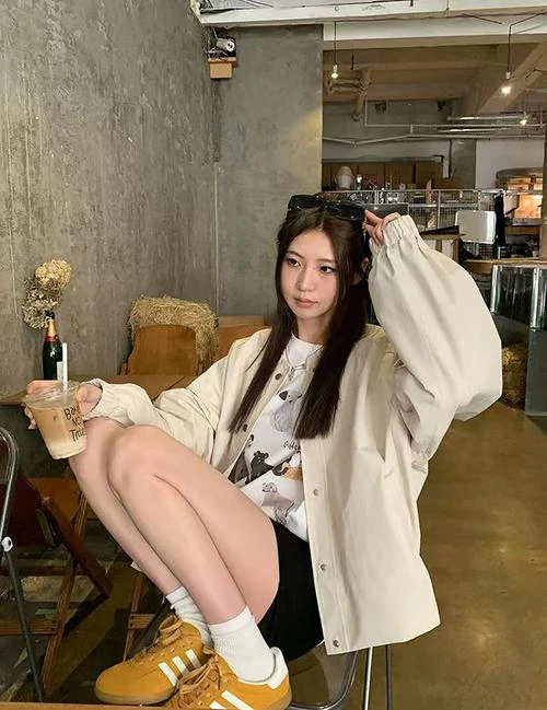 水边木